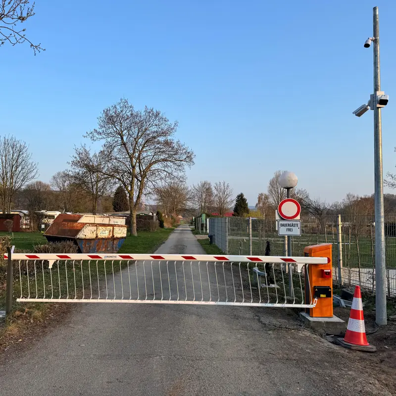 Zufahrtskontrolle für den Campingplatz Überland Vlotho