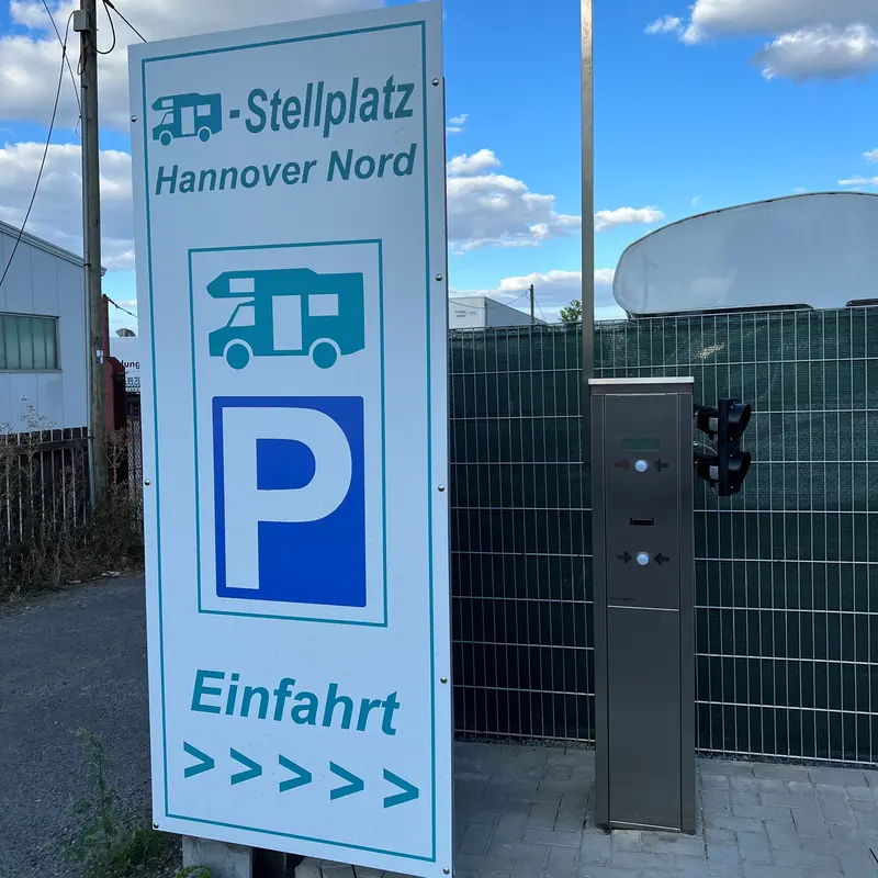 24/7-Wohnmobilstellplatz mit automatisiertem Betrieb in Hannover